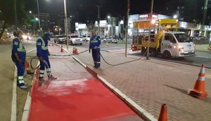 Faixas de pedestres são requalificadas na ciclovia da orla de Maceió