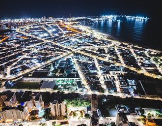 Enquanto a cidade dorme, eles estão nas ruas para fazer Maceió funcionar