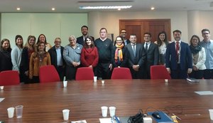 Procuradores do MPC/AL discutem estratégias para fiscalizar recursos da educação