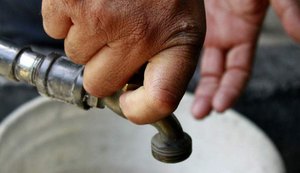 Moradores da Barra Nova denunciam falta de água há mais de 15 dias