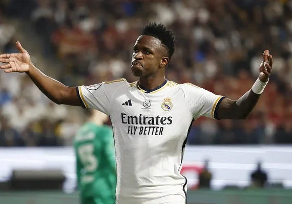 Vinícius Júnior é eleito o melhor do mundo