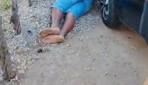 Motociclista fica desacordado após colisão com carro em Paulo Jacinto