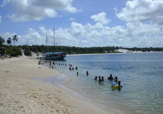 Homem morre afogado na praia do Gunga, em Roteiro