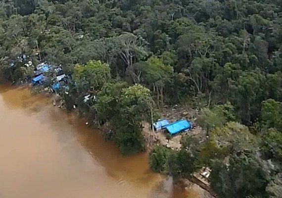 Exército apreende ouro e armas em operação que achou 'cidade' de garimpeiros