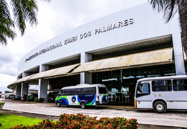 Azul aumenta oferta de voos para Alagoas na alta temporada de verão