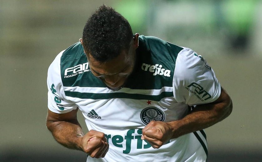Palmeiras vence América-MG fora de casa e garante vantagem