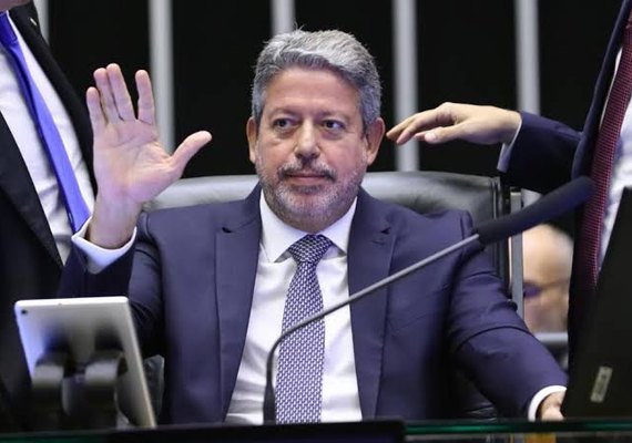 Presidente da Câmara dos Deputados segura projeto do novo arcabouço