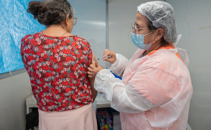 Com apenas 14% do público-alvo vacinado contra Influenza em Maceió, SMS reforça alerta