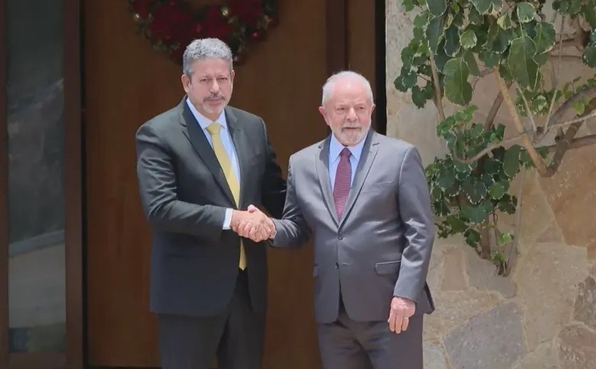 Lula se reúne com Lira e ministros em jantar que tem governabilidade no cardápio