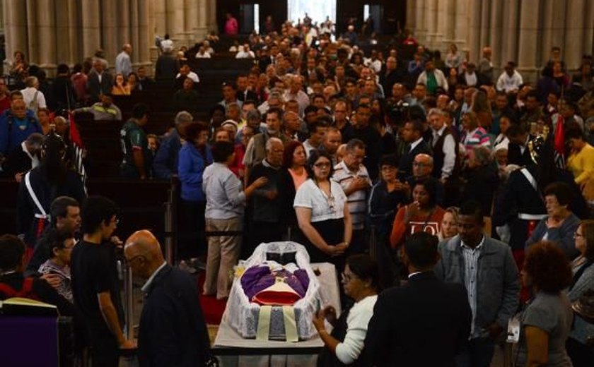 Corpo de dom Paulo será sepultado às 15h desta sexta na Catedral da Sé