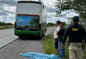 Mulher morre após ser atropelada por ônibus na BR-423, em Delmiro Gouveia