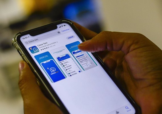 Caixa e Whatsapp fecham parceria para envio de mensagens sobre auxílio