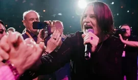 Morre Tommy DeCarlo, vocalista do Boston, aos 60 anos