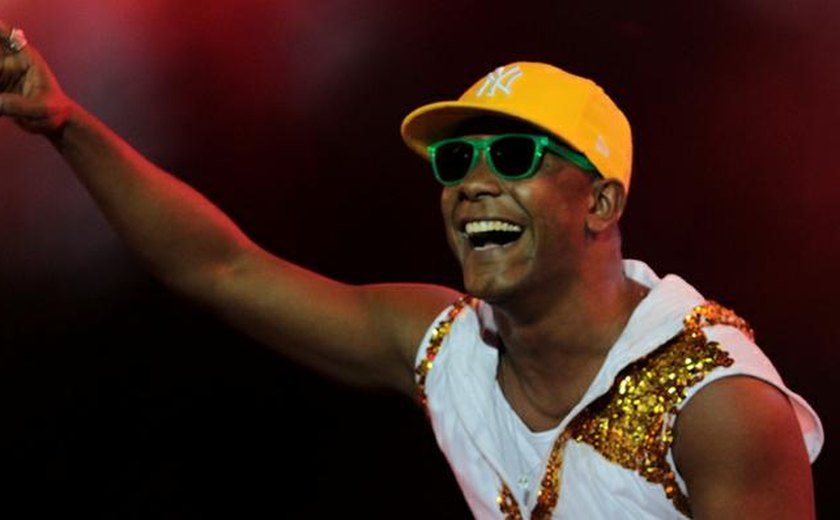 Saiba o real estado de saúde de Márcio Victor, vocalista do Psirico