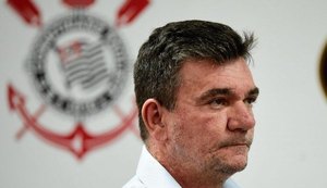 Corinthians tem déficit de R$ 170 milhões no ano e vê necessidade de vender jogadores