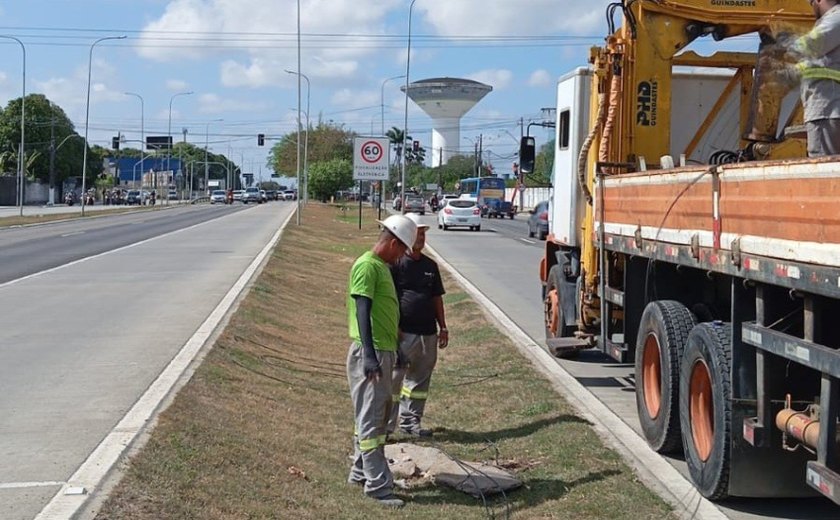 Cabos e fios da iluminação pública são furtados mais uma vez no viaduto da antiga PRF