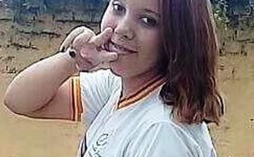 Adolescente de 14 anos desaparece a caminho da escola em Arapiraca