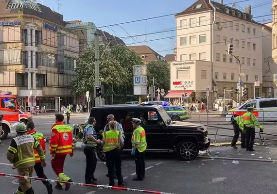 Atropelamento em massa na Alemanha deixa vários feridos