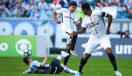 Corinthians passa por teste, vence e se distancia do Grêmio