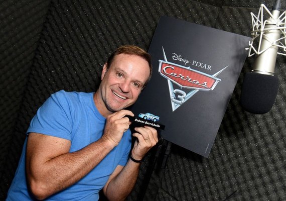 Rubens Barrichello vai dublar personagem 'veterano' na animação 'Carros 3'