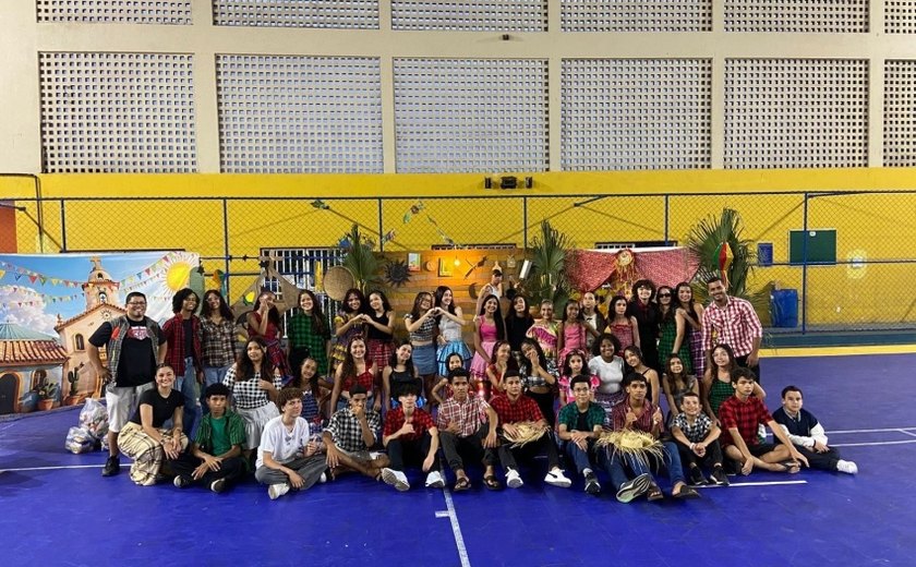 Alunos de projetos esportivos participam de festa de São João especial