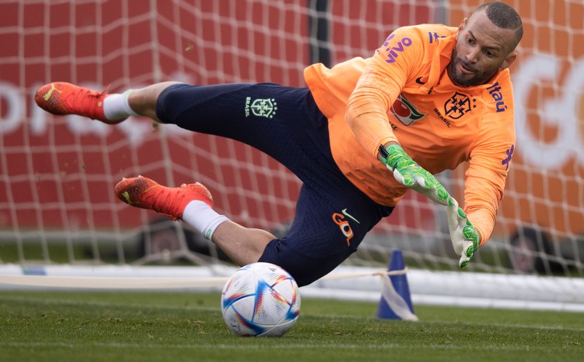 Alisson é cortado e Dorival Junior convoca Weverton, do Palmeiras, para as Eliminatórias