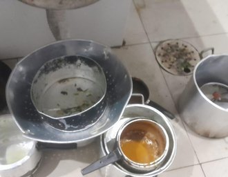 Vigilância Sanitária de Maceió interdita restaurante por condições insalubres