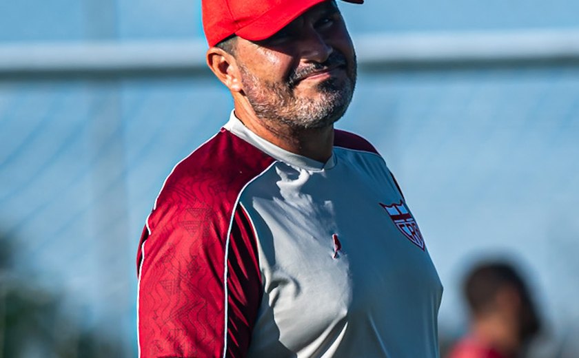 Sem Barroca, CRB embarca para o Piauí