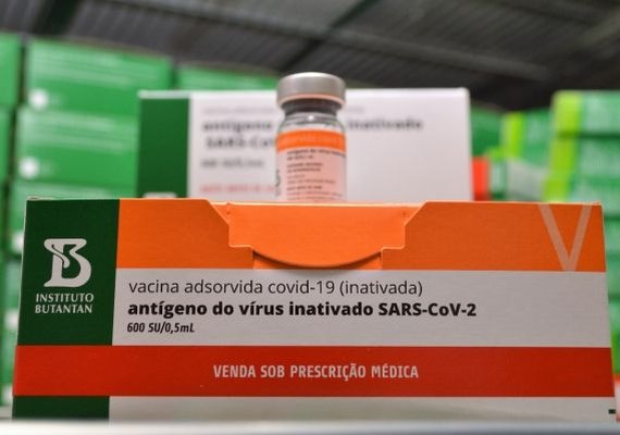 Após redução no envio de Coronavac, Sesau e Cosems ampliam prazo de aplicação da 2ª dose