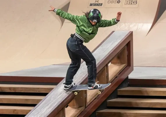 Rayssa Leal se classifica à final do Mundial de skate street no Japão