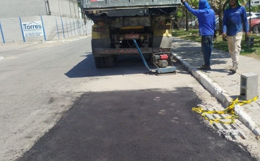 Polo Multissetorial recebe mutirão da Operação Tapa-Buraco