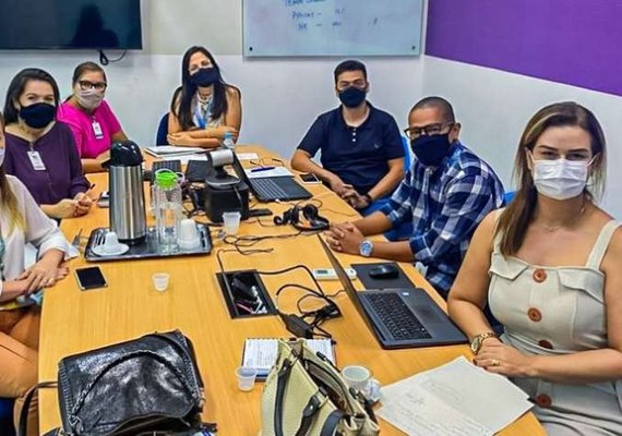 Urbanitários dialogam com Paulão sobre privatizações no saneamento e energia elétrica