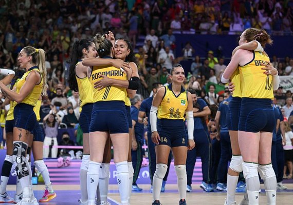 Brasil supera Turquia e conquista bronze no vôlei feminino em Paris