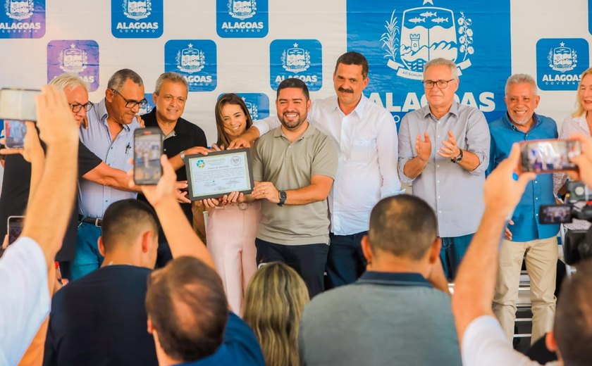 Governo de Alagoas entrega obras nos 192 anos de emancipação política de Viçosa