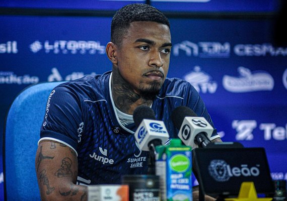 Yago Oliveira é apresentado no CSA e mira acesso à Série C