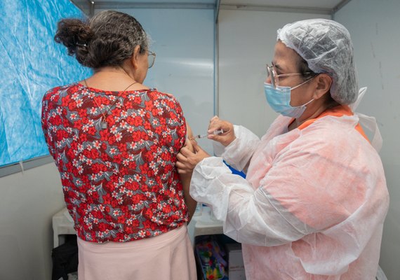 Com apenas 14% do público-alvo vacinado contra Influenza em Maceió, SMS reforça alerta