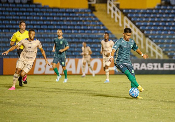 CSA vence o Floresta por 2 a 0 em Fortaleza