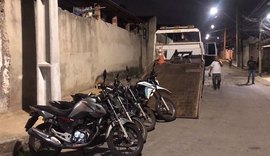 Motociclista é preso após furar bloqueio de fiscalização no bairro do Jacintinho