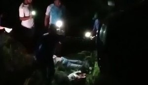 Quatro pessoas ficam feridas em acidente com van em Atalaia