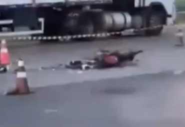 Motociclista morre em colisão com carreta na BR-101, em Teotônio Vilela
