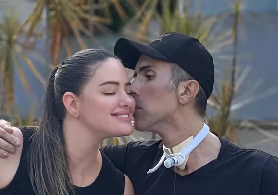 Viúva presta homenagem emocionante ao ex-comandante aéreo de Alagoas