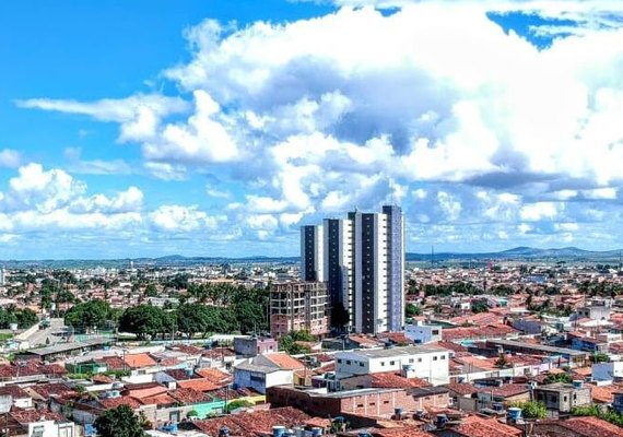 Mais da metade do eleitorado de Arapiraca não tem ensino médio completo