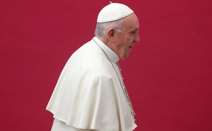 Cardeais envolvidos em escândalos de abuso sexual deixam grupo de conselheiros do Papa