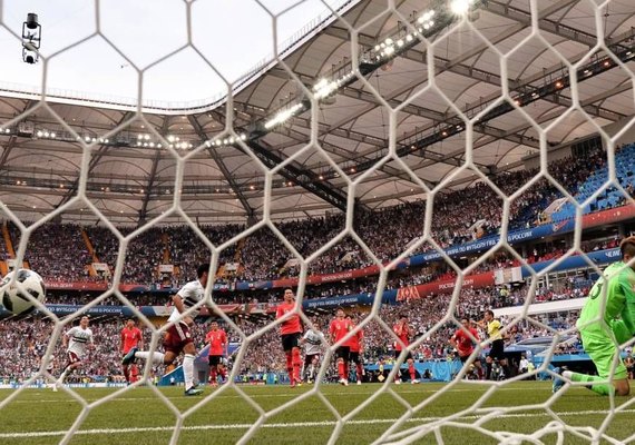 México faz 2x1 na Coreia do Sul e fica muito próximo da classificação