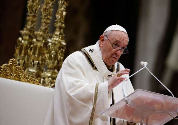Violência contra as mulheres insulta a Deus, diz Papa em discurso de Ano Novo