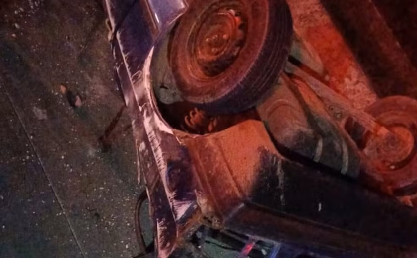 Quatro pessoas ficam feridas após capotamento em Messias