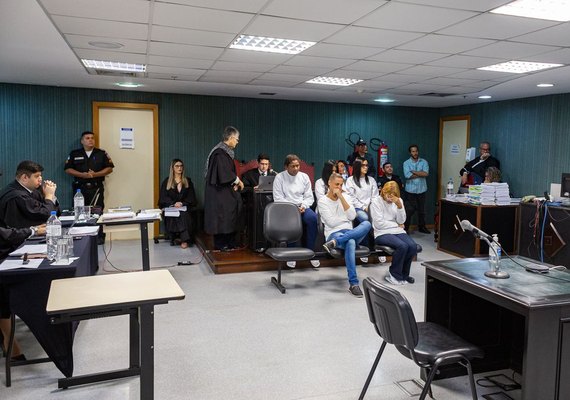 Flordelis é condenada a 50 anos de prisão por assassinato do marido