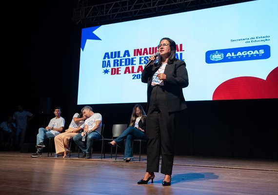 Seduc apresenta programas do Governo de Alagoas em aula inaugural da rede estadual de ensino