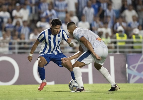 CSA encara o Murici para se consolidar na liderança