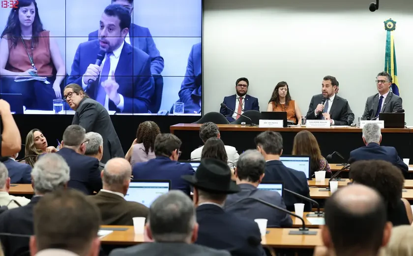 Boulos critica compensação a empresas pelo fim da escala 6x1